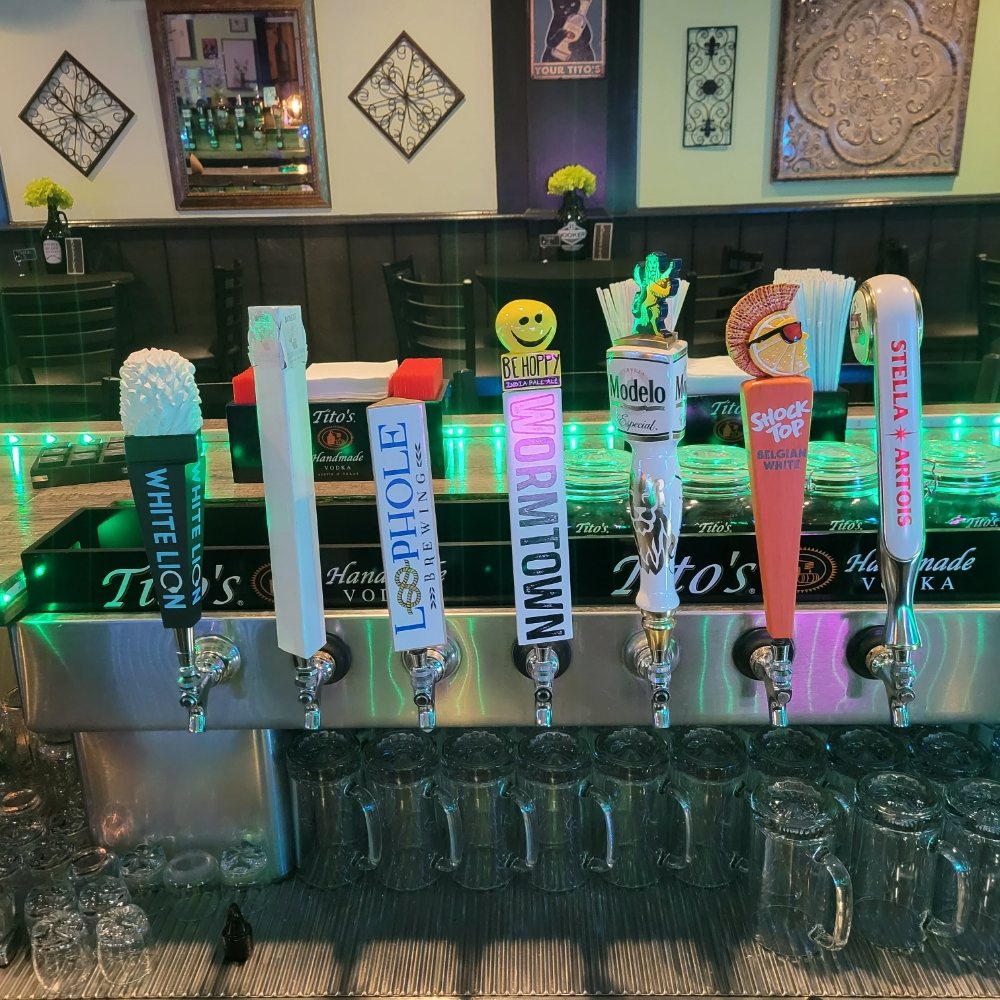 THE ELIXIR CHIC Updated August 2024 19 Grove St, Chicopee