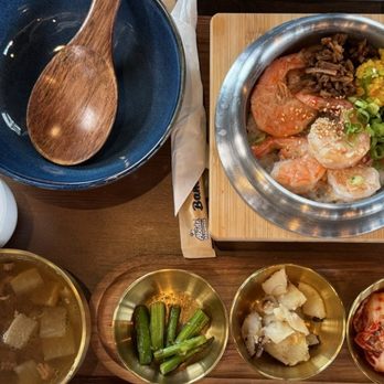 Lani Sot - Garlic Shrimp Pot Rice Set $24.99 - Korean Near Me - Honolulu, Hawaii