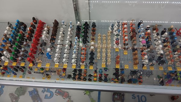 Bricks & Minifigs Whittier by null