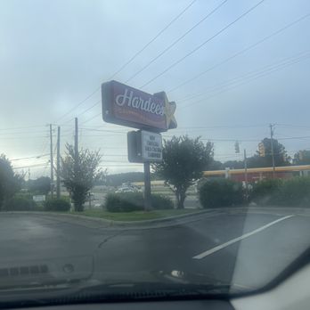 Hardee's - View from the parking lot - Burgers Near Me - Oxford, North Carolina