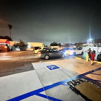 Trader Joe's - Parking area - Grocery Near Me - Manhattan Beach, California