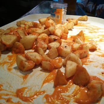 La Esquina de Eusebio - El pincho compartido - Tapas Bars Near Me - Madrid, M