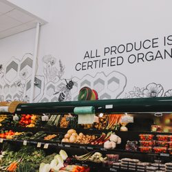 MOM's Organic Market