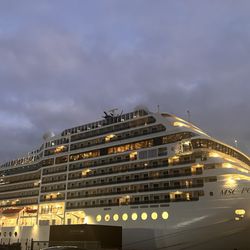 Hamburg Cruise Center Hafencity - MSC Poesia Hamburg 12.10.2025