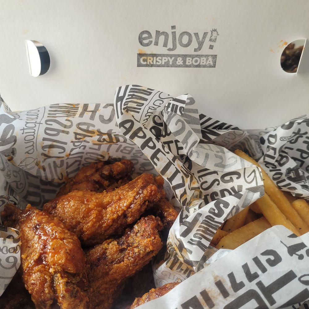 Crispy & Boba - 8 piece classic wing combo with Mango Habanero sauce and fries. - Chicken Wings Near Me - East Orange, New Jersey