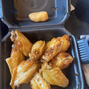 Zaxbys - bone -in wings - Salad Near Me - Chester, Virginia Zaxbys - bone -in wings - Salad Near Me - Chester, Virginia