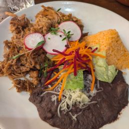 Carnitas plate