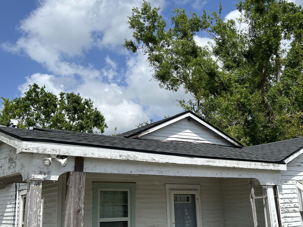 Slide of No Limit Roofing