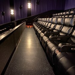 premiere cinemas montwood