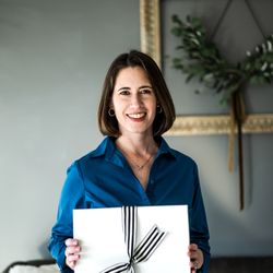 An Anchored Life - Gift yourself (or someone else) a Gift of Peace! Gift certificates are available for private Mindfulness Coaching and group meditation.