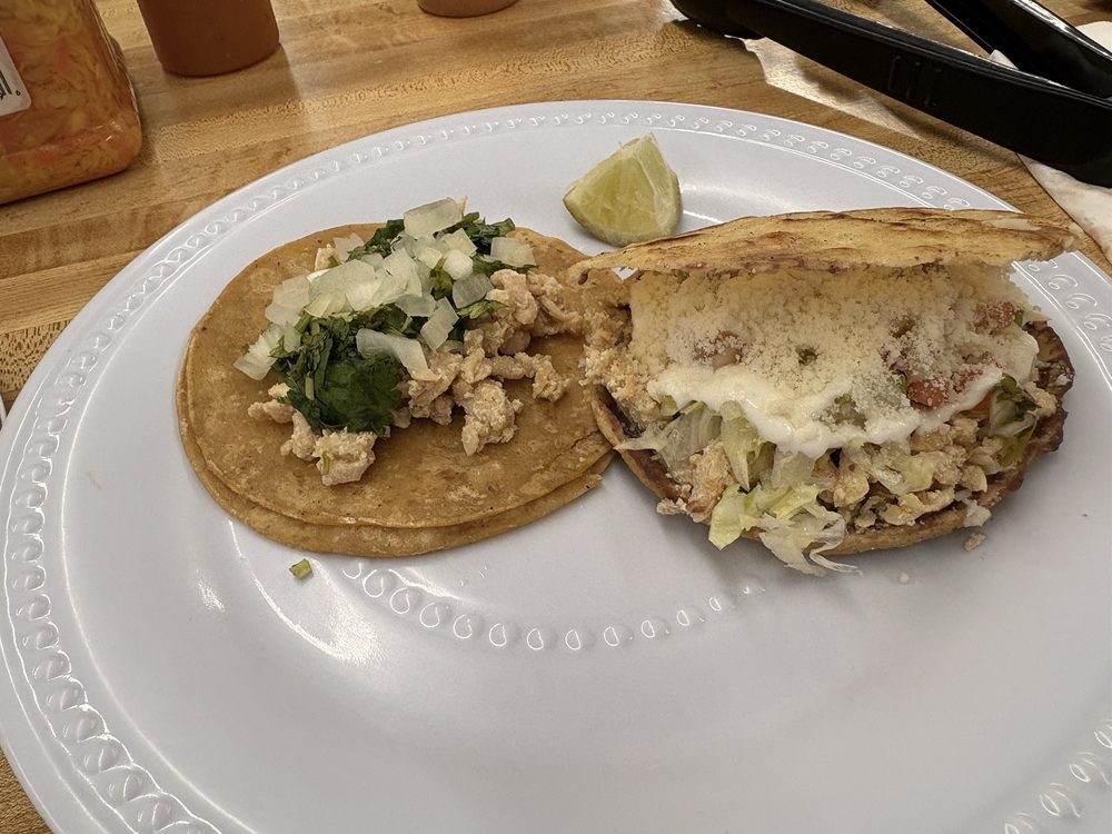 Joselyn's Pupuseria & Hispanic Store