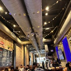 Giovani's Bar & Grill