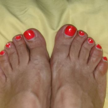 Nina's Nails - 36 day old pedicure. Wow! - Day Spas Near Me - Lincolnwood, Illinois