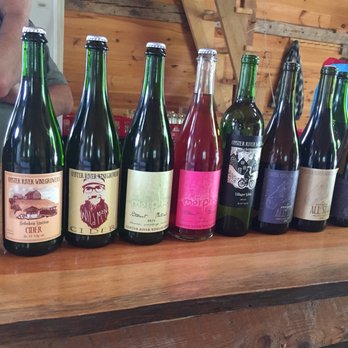 Oyster River Winegrowers - Wine Tasting Room Near Me - Warren, Maine