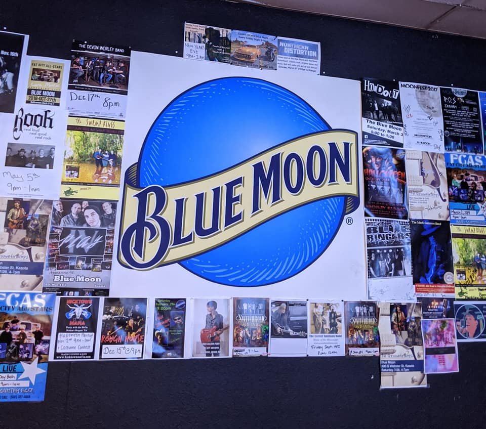 THE BLUE MOON BAR AND GRILL Updated June 2024 300 S Webster St