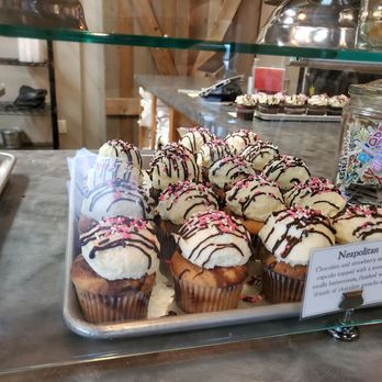 Wanna Cupcake? Bakery Cafe - Neopolitan cupcakes - Bakeries Near Me - Puyallup, Washington Wanna Cupcake? Bakery Cafe - Neopolitan cupcakes - Bakeries Near Me - Puyallup, Washington