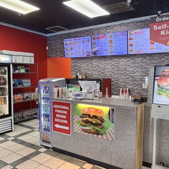 Red Wagon Burger - Inside - Fish & Chips Near Me - Puyallup, Washington