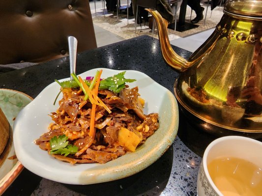 Xin Jiang Restaurant/Halal西域食府.清真 by null