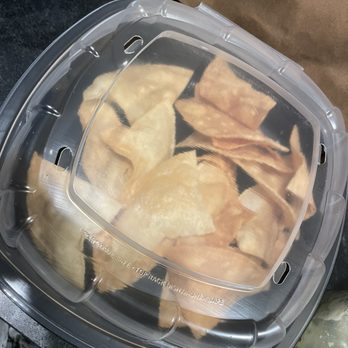 City Cellars HTX - Chips for Spinach & Artichoke Dip to go - New American Near Me - Houston, Texas