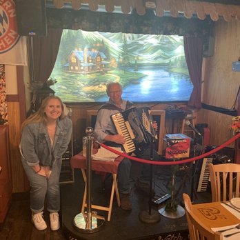 Cafe Old Vienna - CC and the music man - German Near Me - Myrtle Beach, South Carolina Cafe Old Vienna - CC and the music man - German Near Me - Myrtle Beach, South Carolina