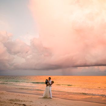 Elvis Aceff Photographer - Event Photography Near Me - Tulum, ROO Elvis Aceff Photographer - Event Photography Near Me - Tulum, ROO