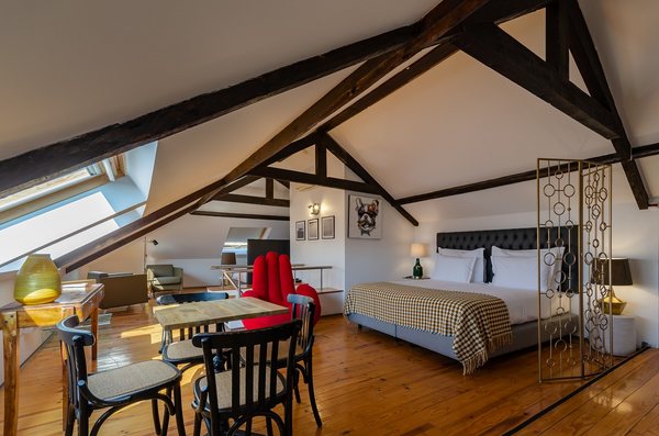 Quinta Colina by Shiadu by null