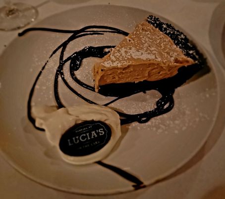 Lucia's On The Lake by null