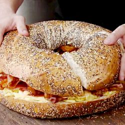 Bagels R Us - Big bagel