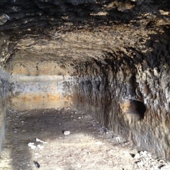 Port Willunga Beach - Proper caves! Full of left over candles (and a fair bit of rubbish unfortunately). - Beaches Near Me