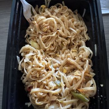 Aaharn - Pad Thai - Thai Near Me - San Diego, California