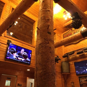 Dixie Saloon - Bars Near Me - Mackinaw City, Michigan