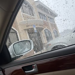 Florida Eye Specialists - Gate Parkway/295 - It's pouring rain! Ugh
