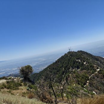 Cosmic Cafe - Cafes Near Me - Mt Wilson, California