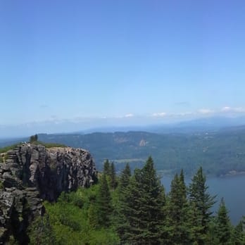 Angel's Rest Hiking Trail - The hike is Well worth getting out and enjoying a sunny day. The rocks at the top are perfect for laying out in sun peaceful :-) - Hiking Near Me - Corbett, Oregon