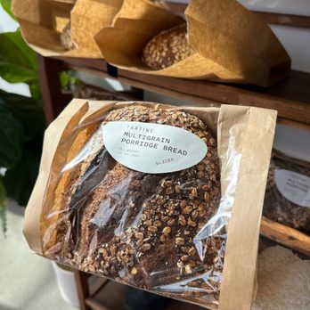 Tartine - Multigrain Porridge Bread - Bakeries Near Me - Los Angeles, California Tartine - Multigrain Porridge Bread - Bakeries Near Me - Los Angeles, California