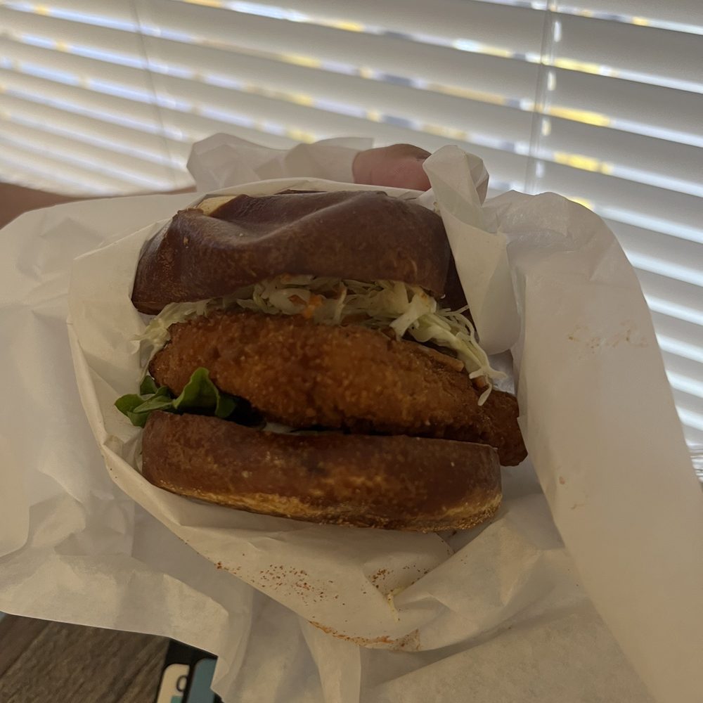 Loving Hut Redlands - chickn sandwich with added coleslaw - Vegan Near Me - Redlands, California Loving Hut Redlands - chickn sandwich with added coleslaw - Vegan Near Me - Redlands, California