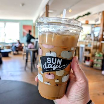 Sundays Café - Iced maple brown sugar oat latte - lifewithhanny - Coffee & Tea Near Me - Wrightsville Beach, North Carolina Sundays Café - Iced maple brown sugar oat latte - lifewithhanny - Coffee & Tea Near Me - Wrightsville Beach, North Carolina