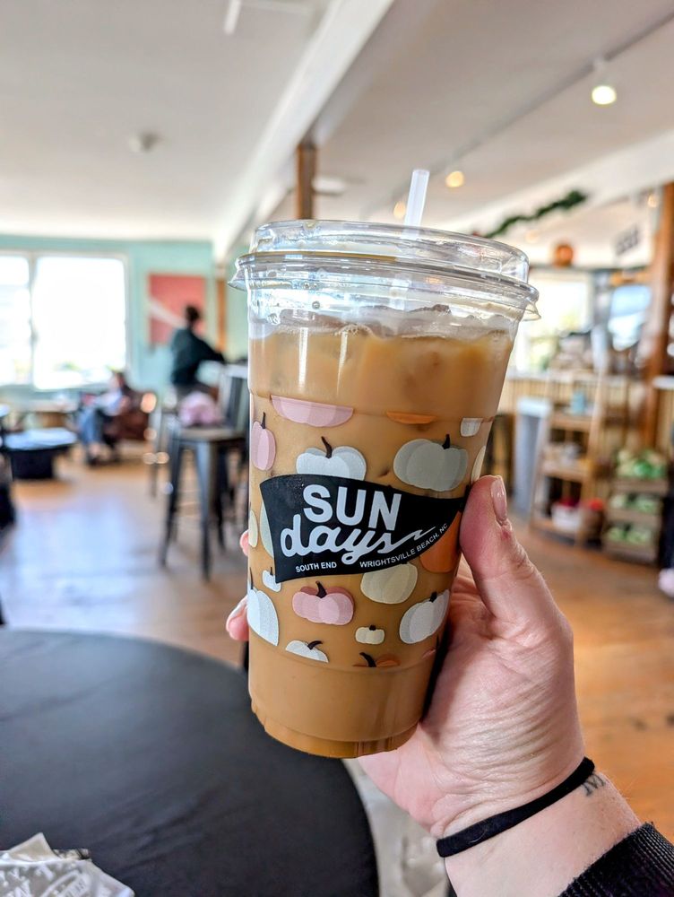 Sundays Café Image
