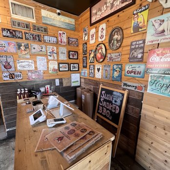 The Corner 10th's BBQ - Barbeque Near Me - Long Beach, California