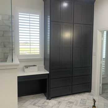 Texas Best Custom Cabinets - Floor to ceiling cabinets - Cabinetry Near Me