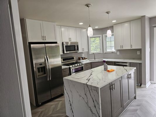 Oakmont Remodeling Company, LLC