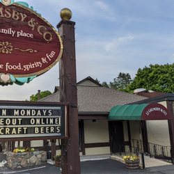 J J Grimsby & Restaurant and Pub
