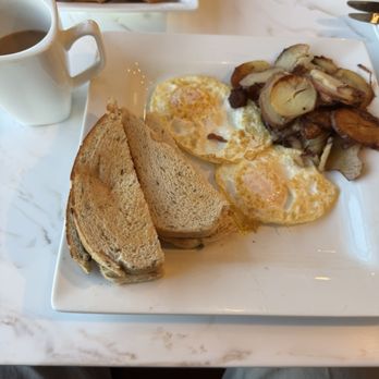 Keke's Breakfast Cafe - 2 Egg Combo with home fries and toast - Breakfast & Brunch Near Me - Sunnyvale, California Keke's Breakfast Cafe - 2 Egg Combo with home fries and toast - Breakfast & Brunch Near Me - Sunnyvale, California