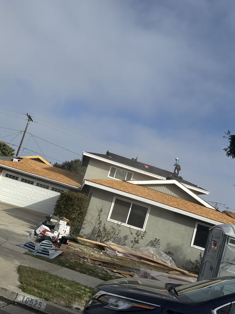 Slide of D Salvadors Roofing