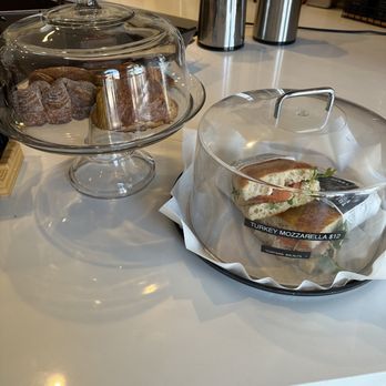 Frank Coffee - Snacks - Coffee & Tea Near Me - Los Angeles, California Frank Coffee - Snacks - Coffee & Tea Near Me - Los Angeles, California