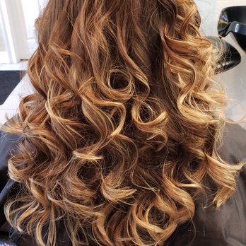 Sugarskulz - Balance and root smuge - Hair Stylists Near Me Sugarskulz - Balance and root smuge - Hair Stylists Near Me