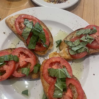 Via Roma - Brushetta - Italian Near Me - Des Plaines, Illinois