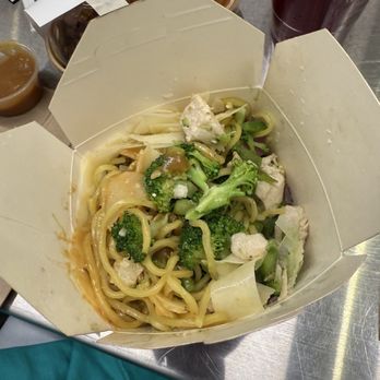 honeygrow - Create Your Own Stir-fry( no pineapple) - Salad Near Me - Baltimore, Maryland
