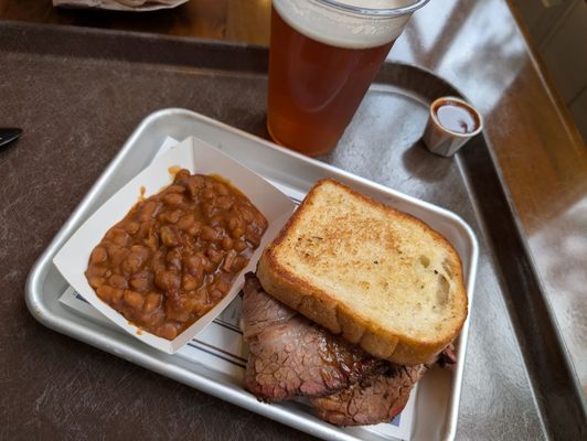 Regal Eagle Smokehouse: Craft Drafts & Barbecue by null