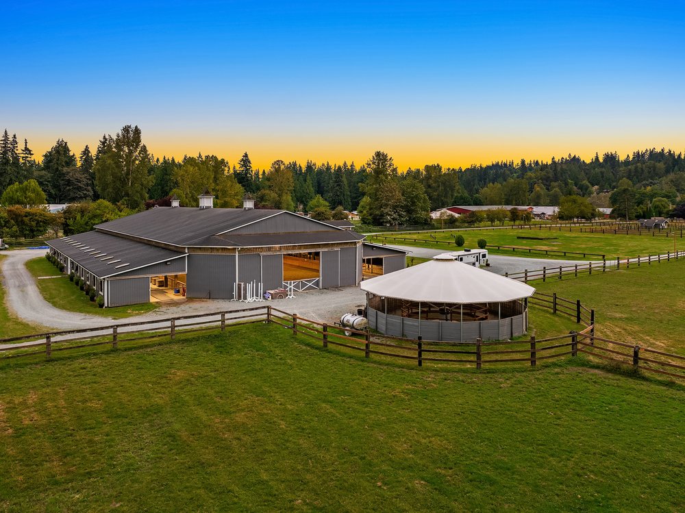 Greenlight Farm - equestrian in Redmond, WA